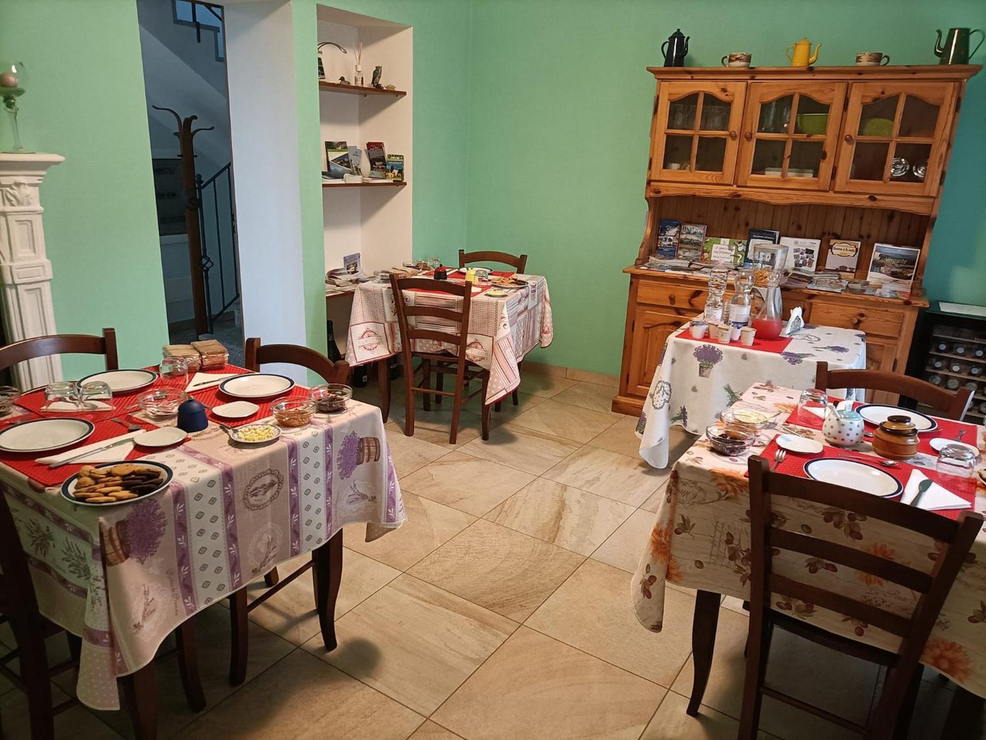 Le Colline Di Maggiora B&B Ngoại thất bức ảnh